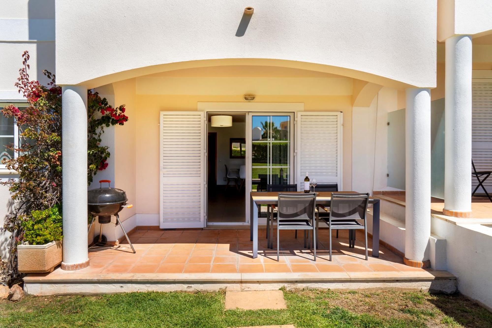 Apartamento No Condominio Baia Village Com Piscina Albufeira Luaran gambar